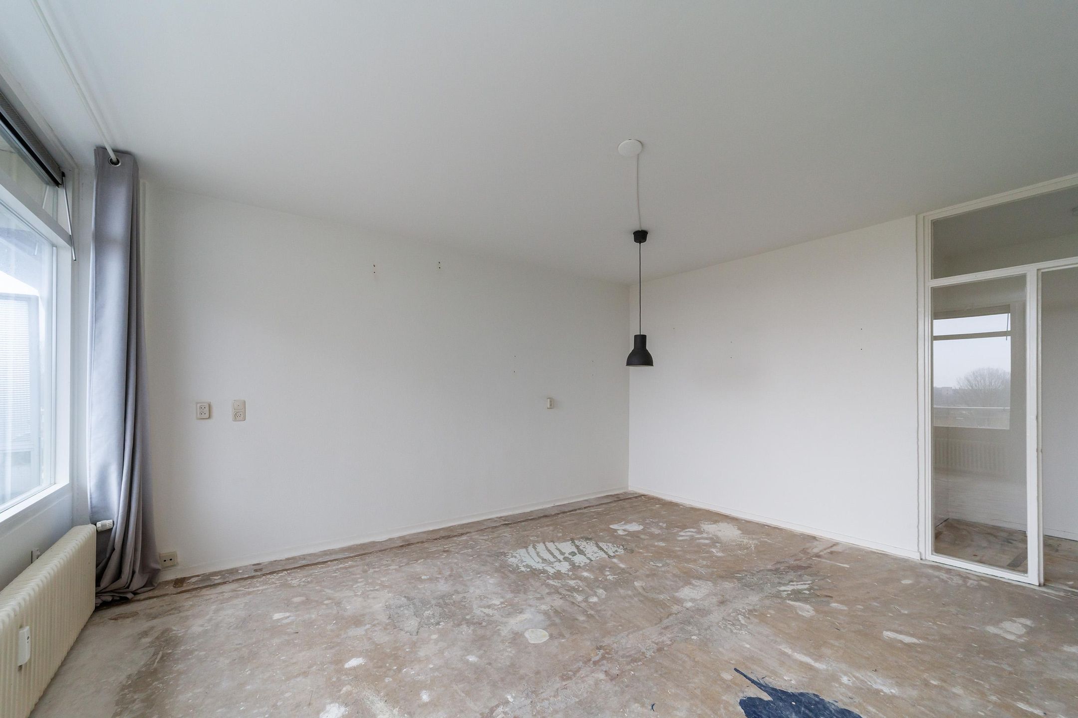 Spacious Apartment with Three Bedrooms and Sunny West Balconon in Leiden — 13