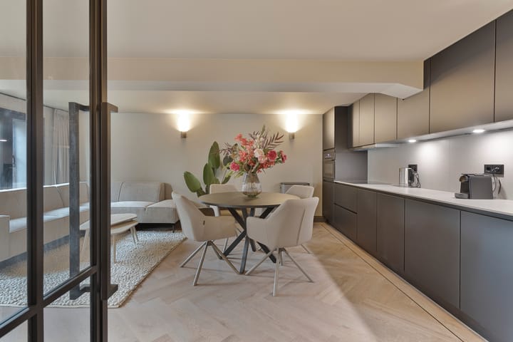 Photo 2 of Minderbroedersstraat 9-E