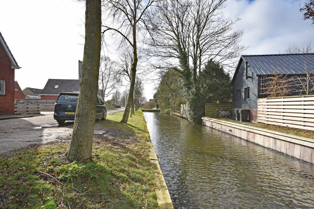 Photo 2 of Rjochthússtrjitte 29