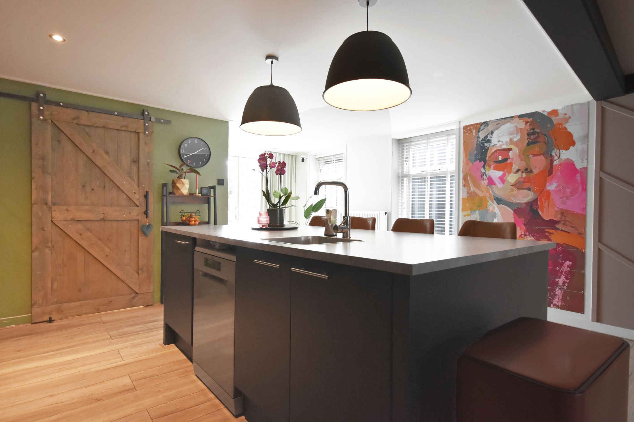 Photo 30 of Rjochthússtrjitte 29