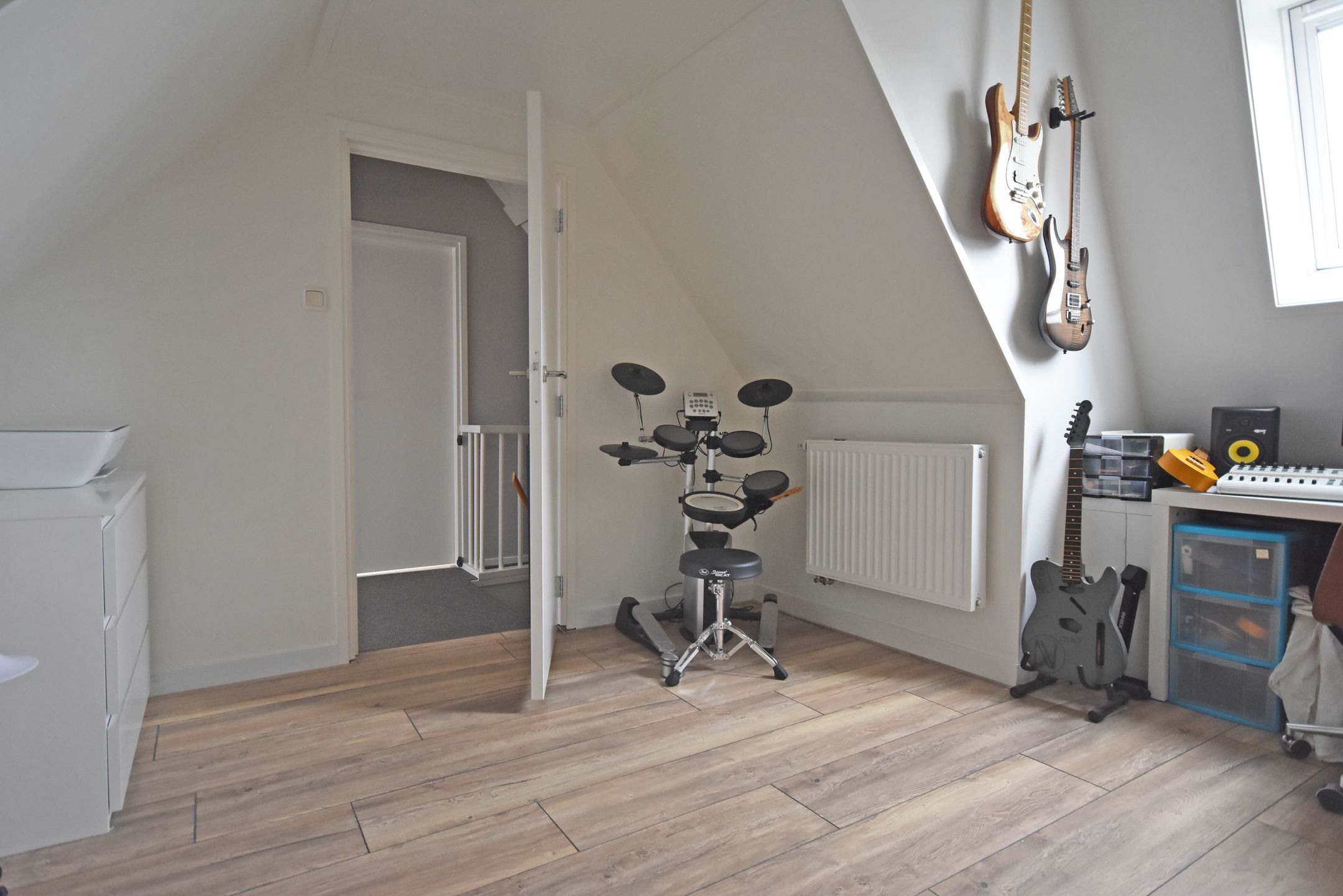 Photo 48 of Rjochthússtrjitte 29