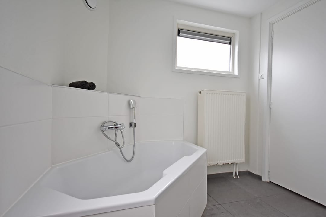 Photo 38 of Rjochthússtrjitte 29