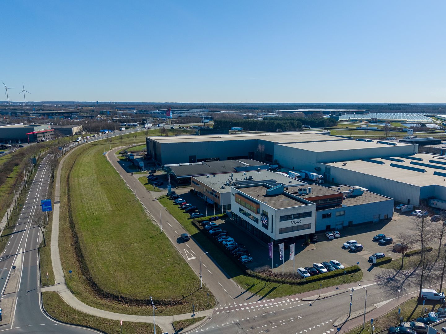 Bekijk foto 2 van Vasco da Gamaweg 1