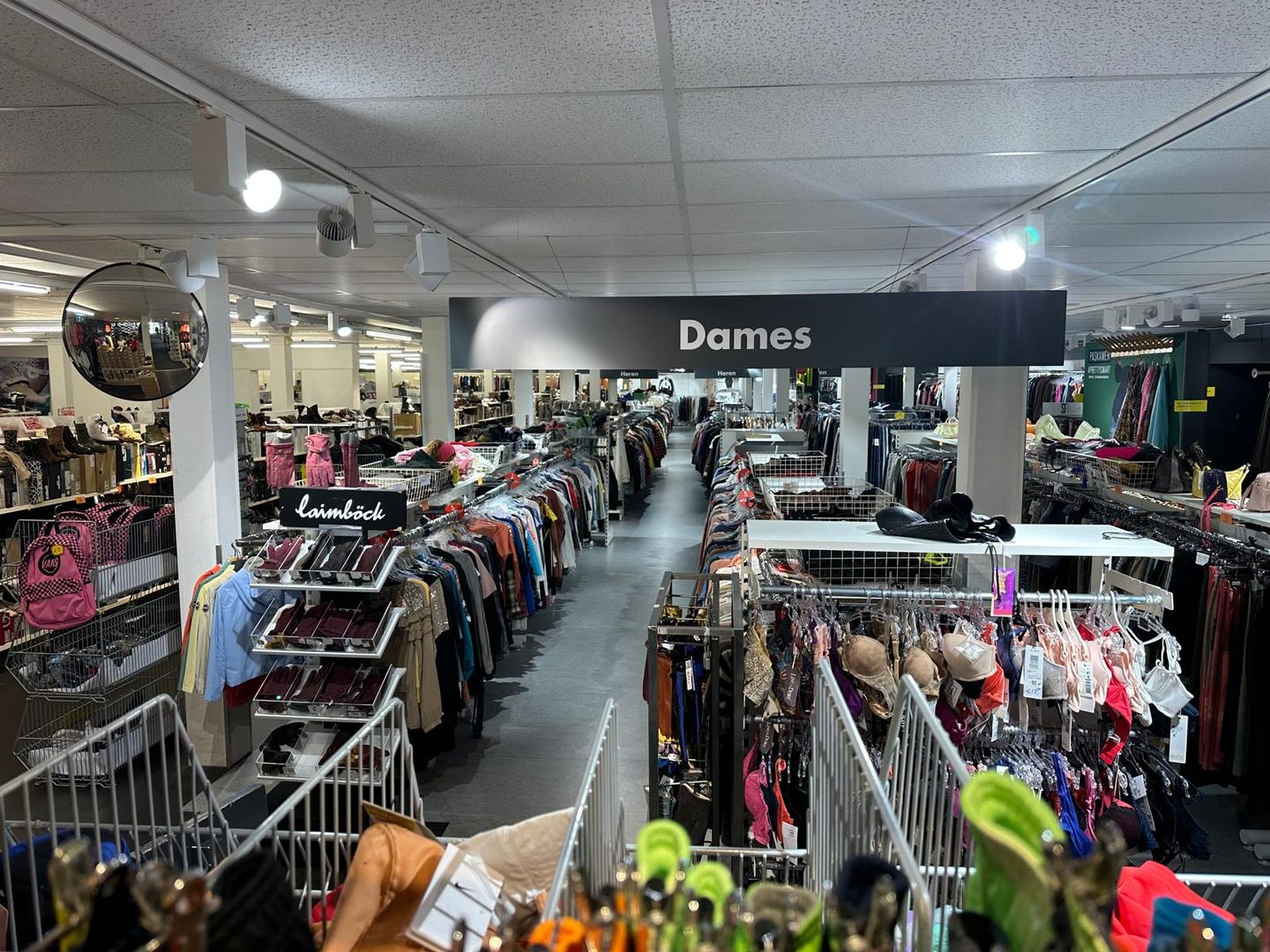 Bekijk foto 2 van Langestraat 109