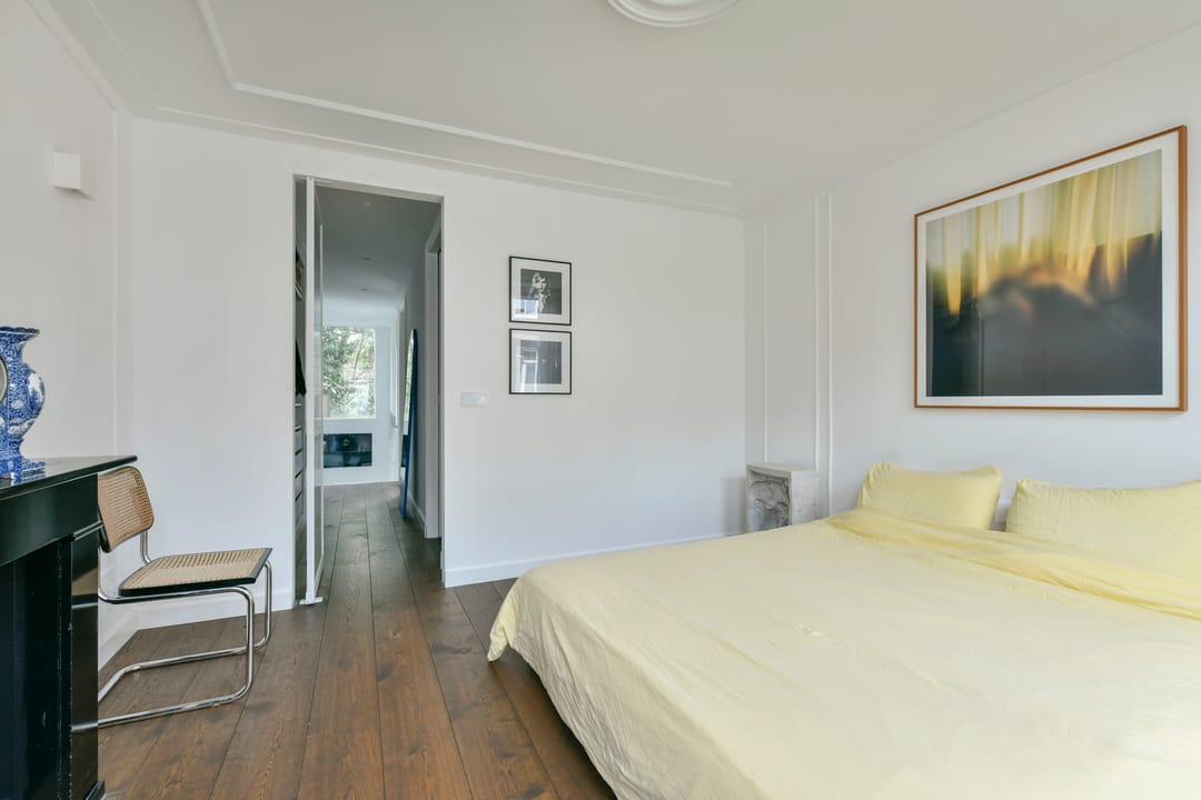Lovely Renovated Double Floor Apartment with Two Bedrooms and South Facing Balconies in De Pijp — 16