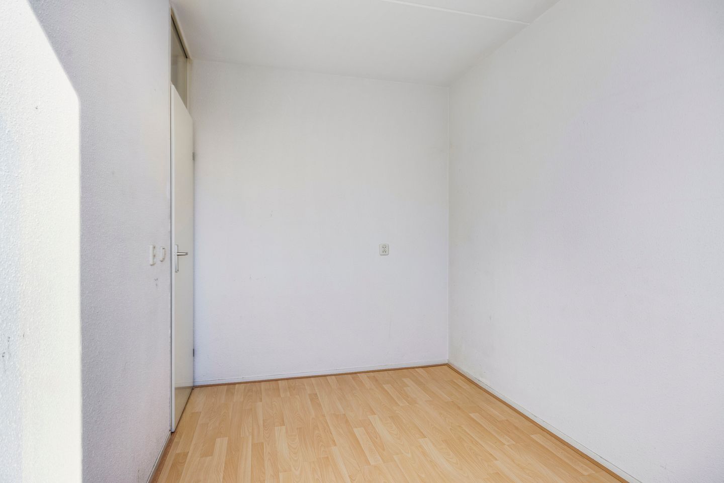 Semi-Detached Home with 4 Bedrooms and Water View — 20