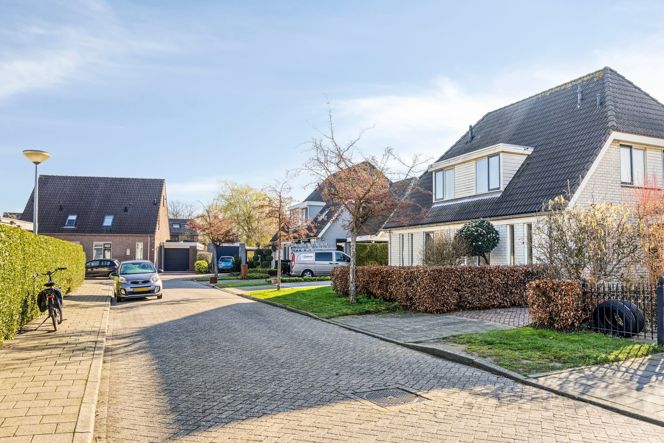 Semi-Detached Home with 4 Bedrooms and Water View — 36