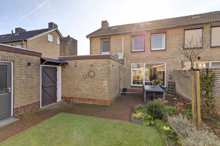 Photo 4 of Laakweg 16