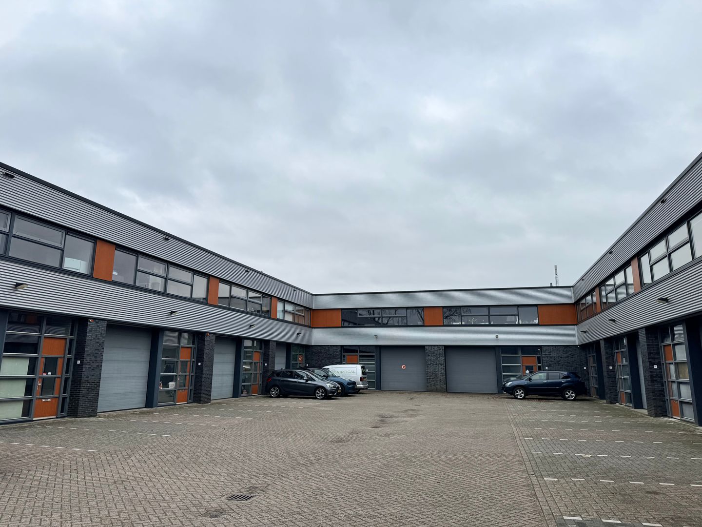 Bekijk foto 3 van Teddingtonweg 28