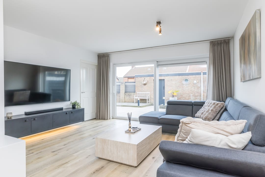 Renovated Semi-Detached Family Home with Home Office Potential and Garage in Brunssum-Noord — 12