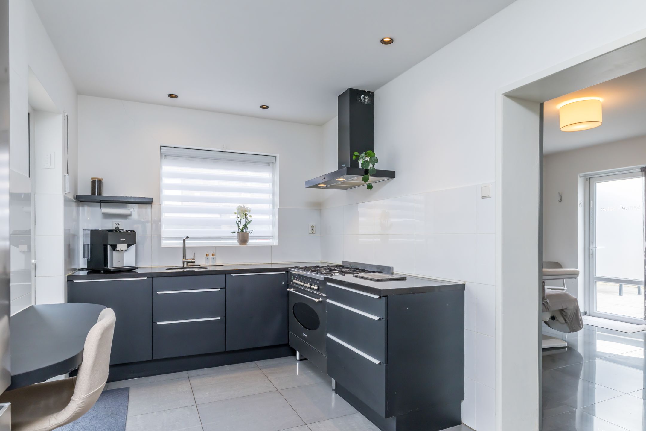 Renovated Semi-Detached Family Home with Home Office Potential and Garage in Brunssum-Noord — 14