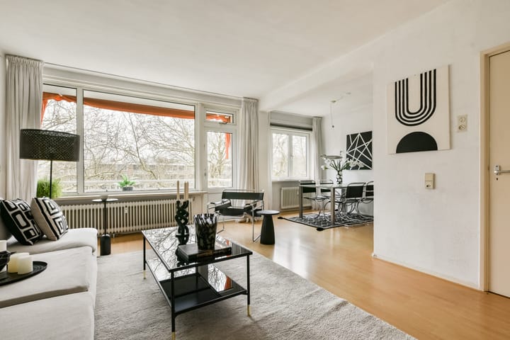 Onstein 82 main image