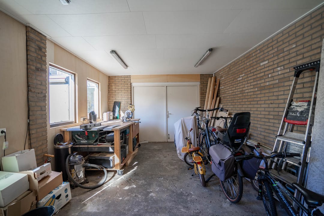 Spacious Move-in Ready Semi-detached House with Garage in Bakel — 62