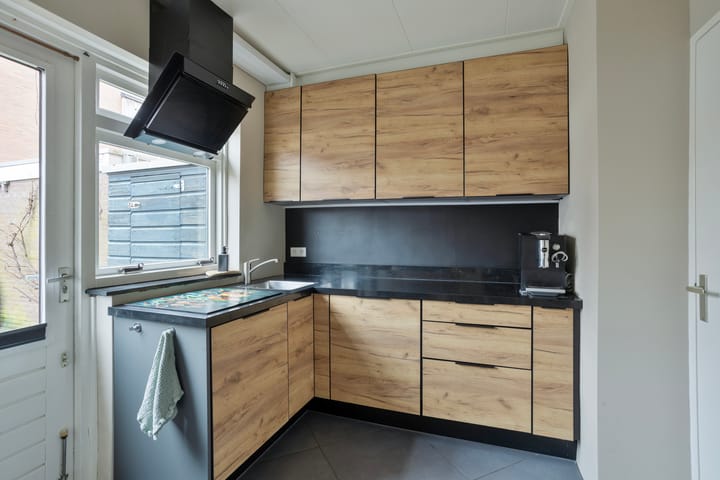 Photo 4 of Ooievaarstraat 36