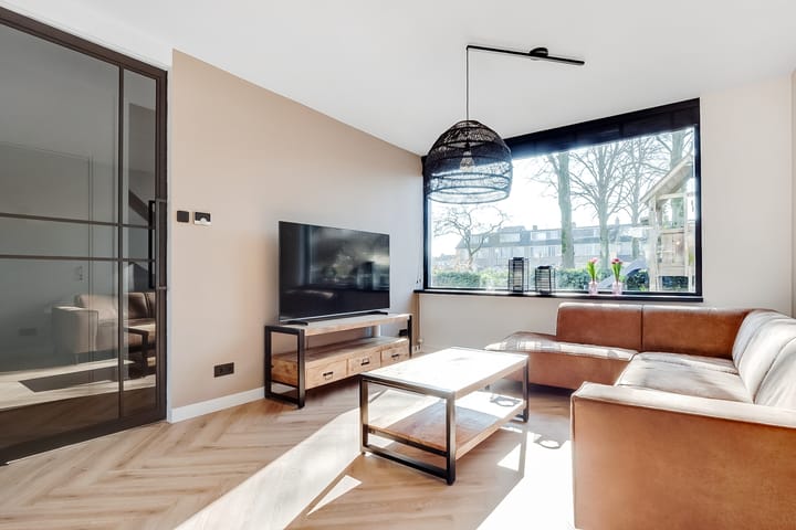 Foto 4 van Prins Willem-Alexanderplantsoen 6