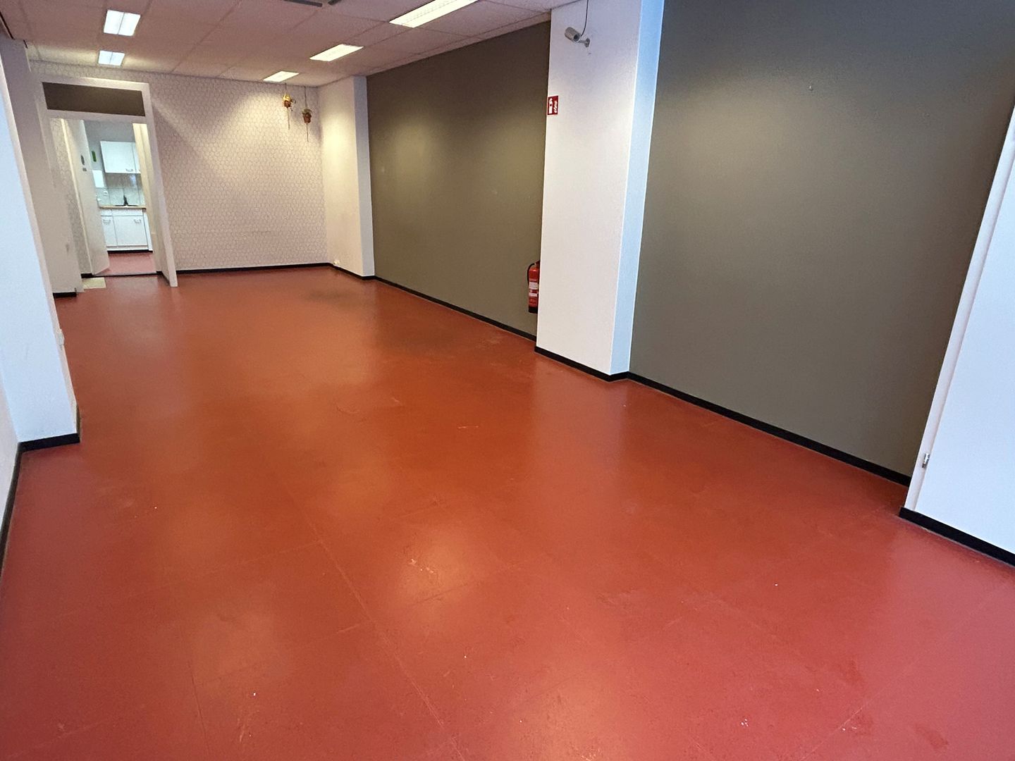 View photo 3 of Akerstraat 80