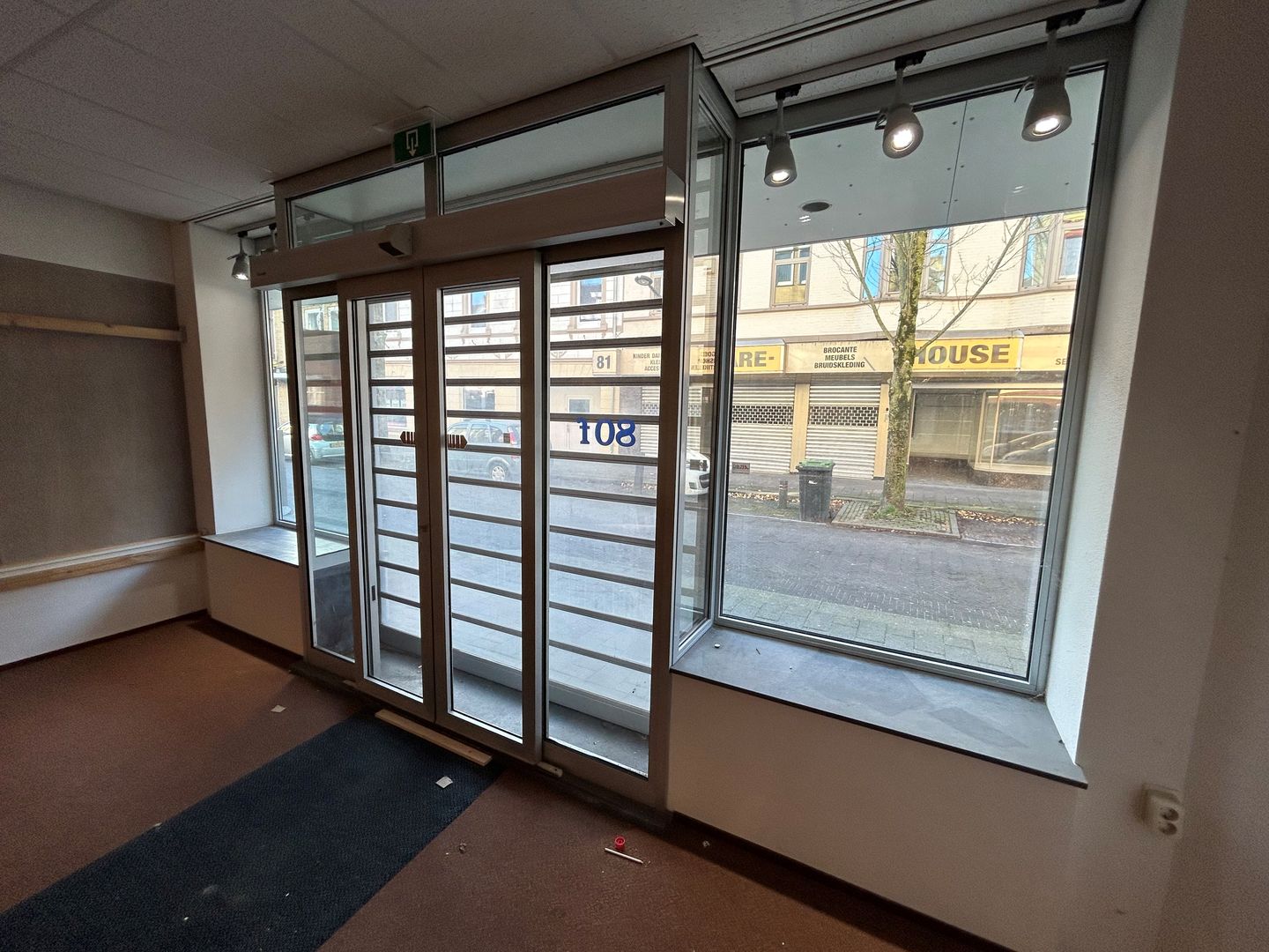 View photo 2 of Akerstraat 80-F