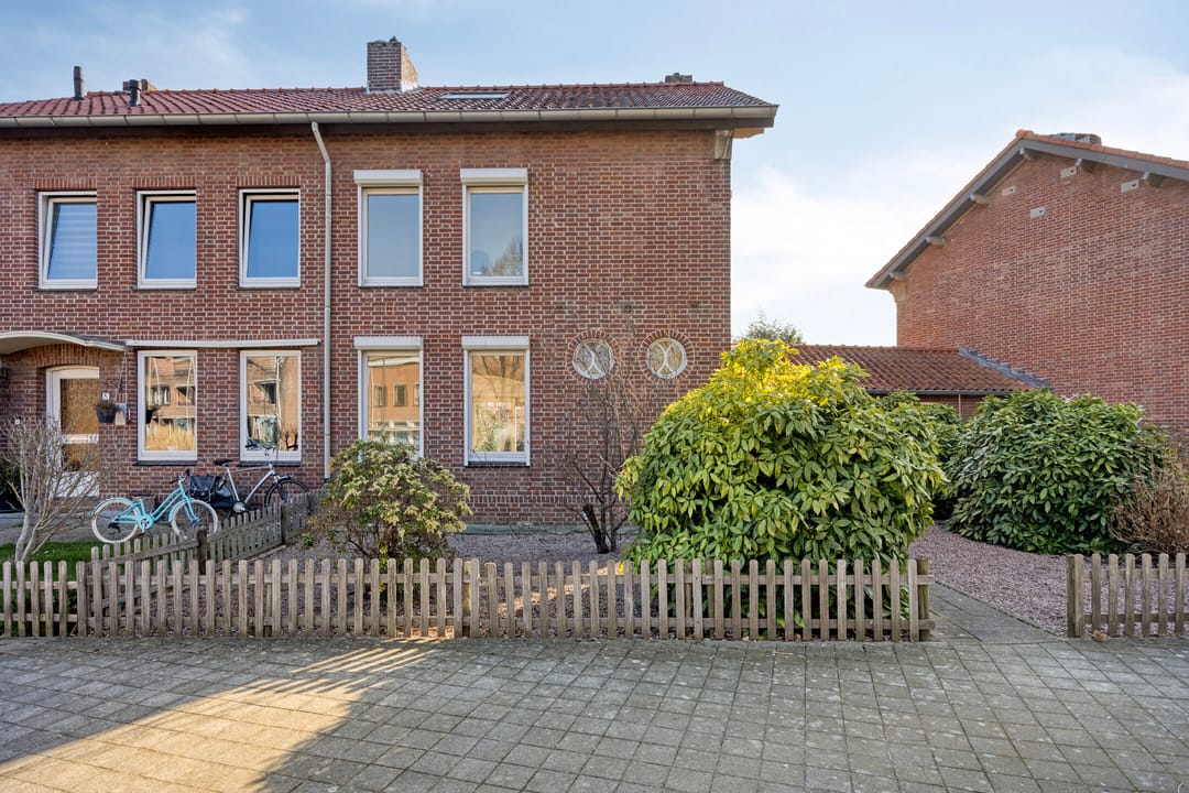 Foto 1 van Baron van Hövellstraat 7