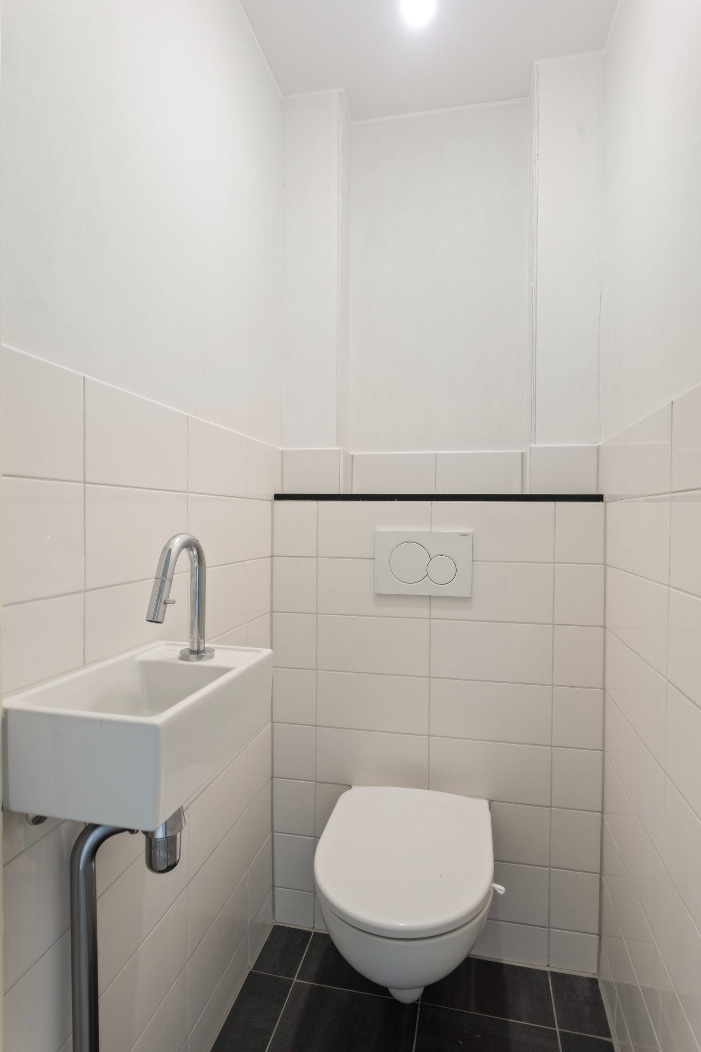 Sunny Central 3-Room Apartment with Energy Label A — 23