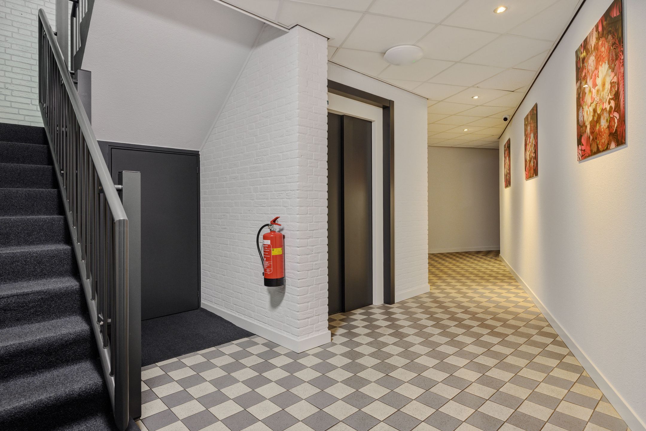 Photo 9 of Klaphekkenstraat 7-C