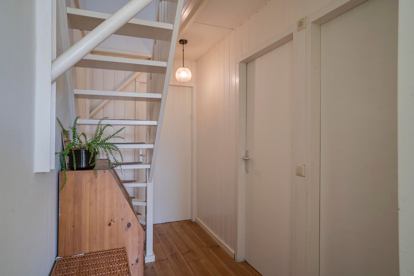 Semi-detached house with 4 bedrooms, garage, and solar panels in Grubbenvorst — 31