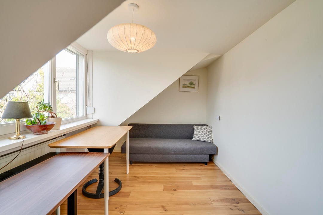 Semi-detached house with 4 bedrooms, garage, and solar panels in Grubbenvorst — 35