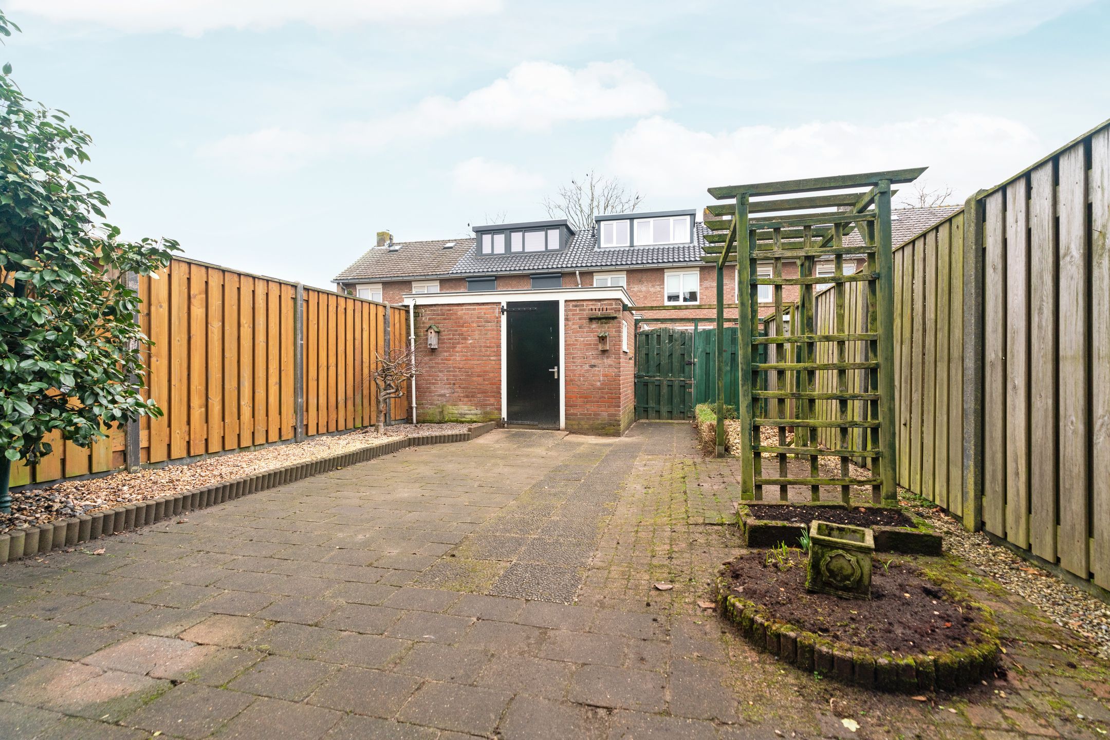 Photo 36 of Saffierstraat 10