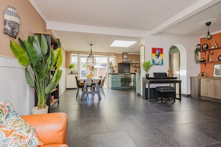 Photo 4 of Velserduinweg 34