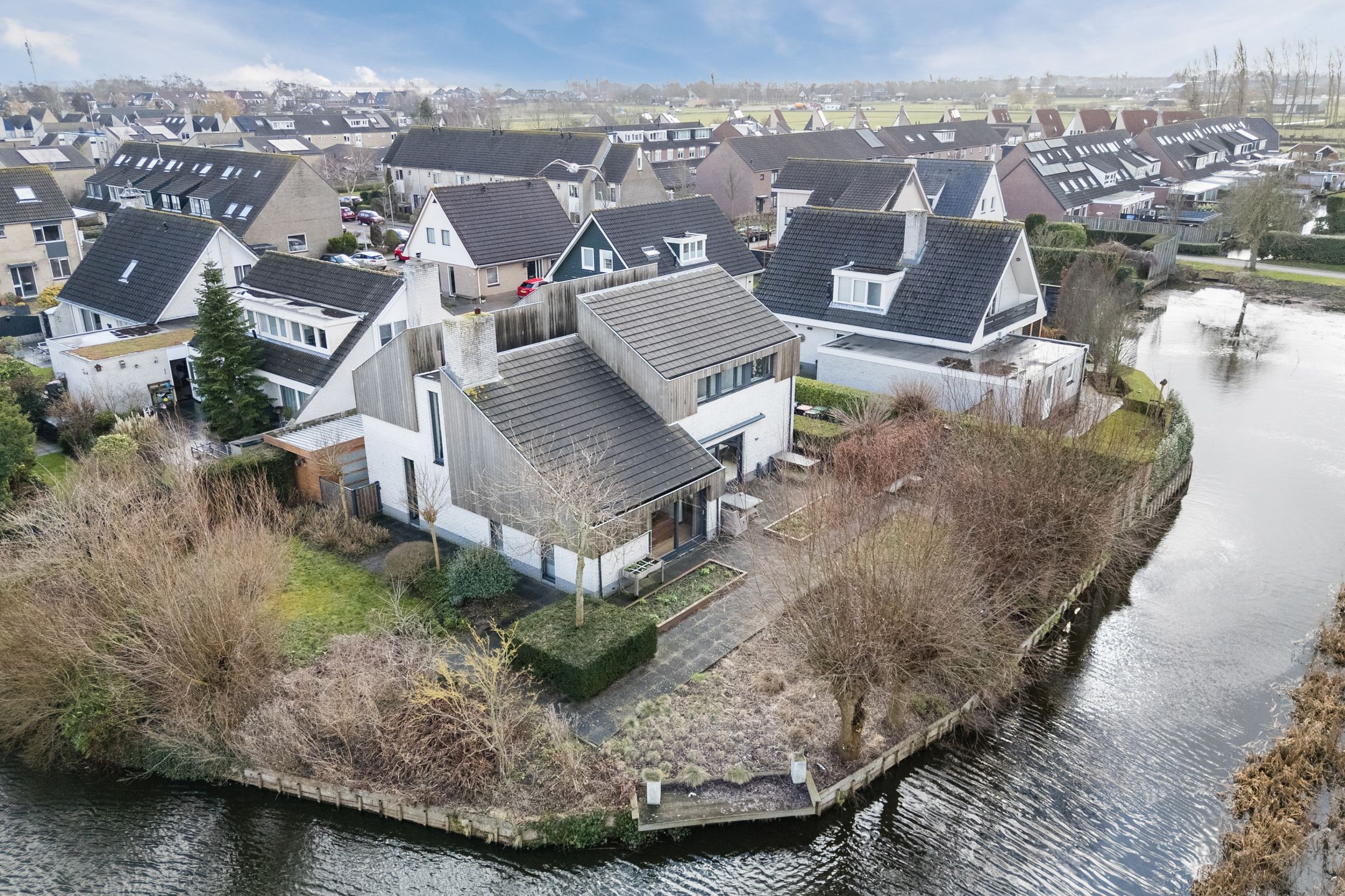 Buying a house in The Netherlands., Delving 42
