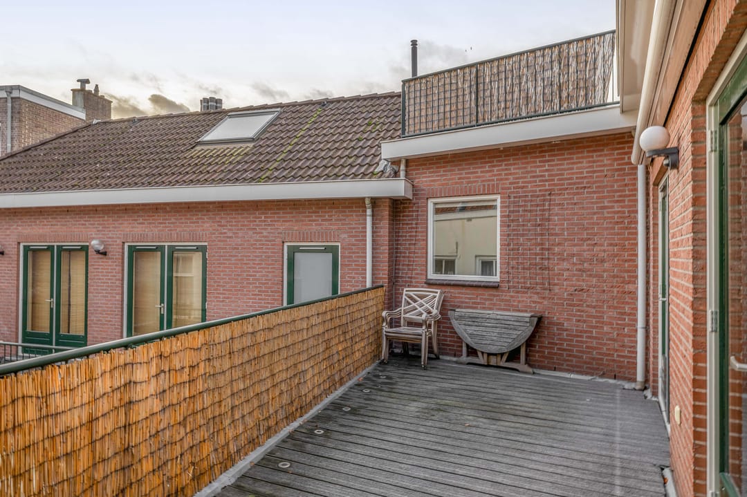 Spacious apartment with two terraces in Utrecht center — 16