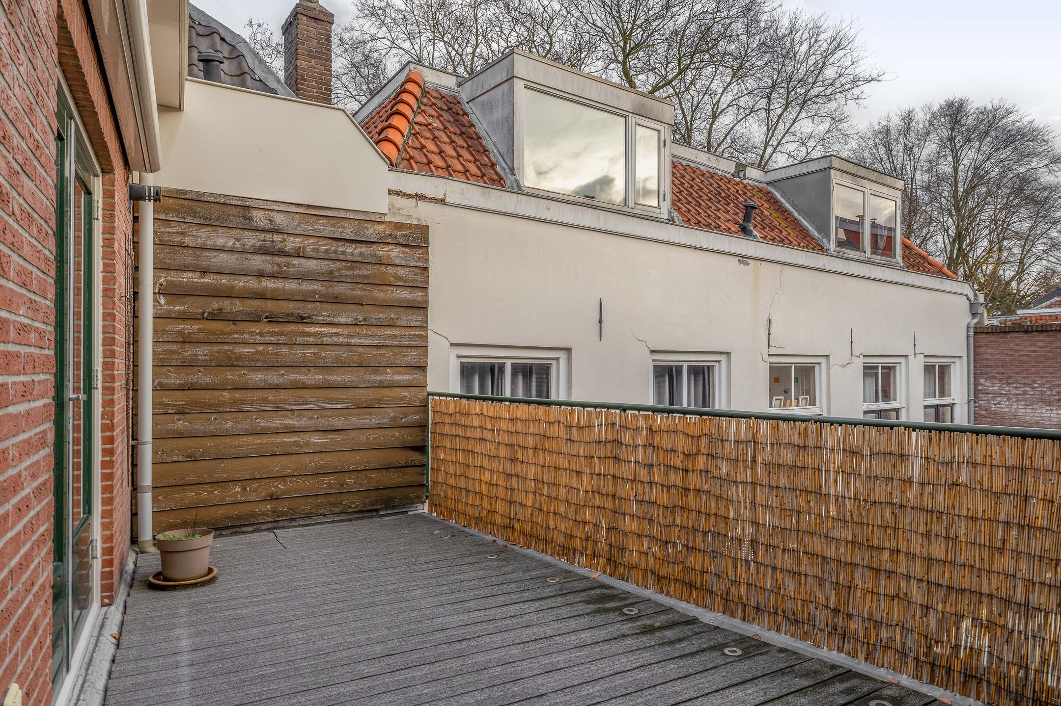 Spacious apartment with two terraces in Utrecht center — 17