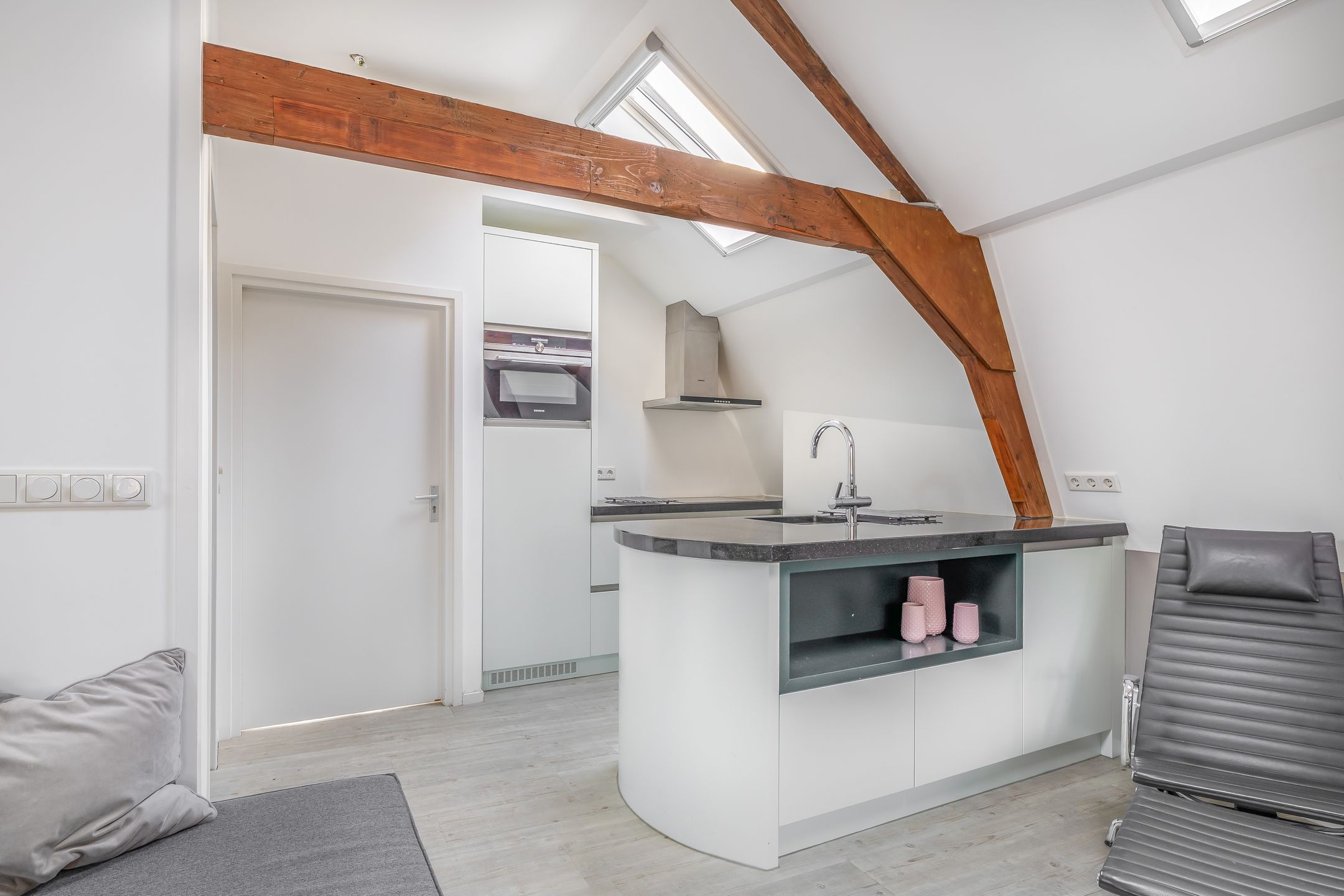 Spacious apartment with two terraces in Utrecht center — 29