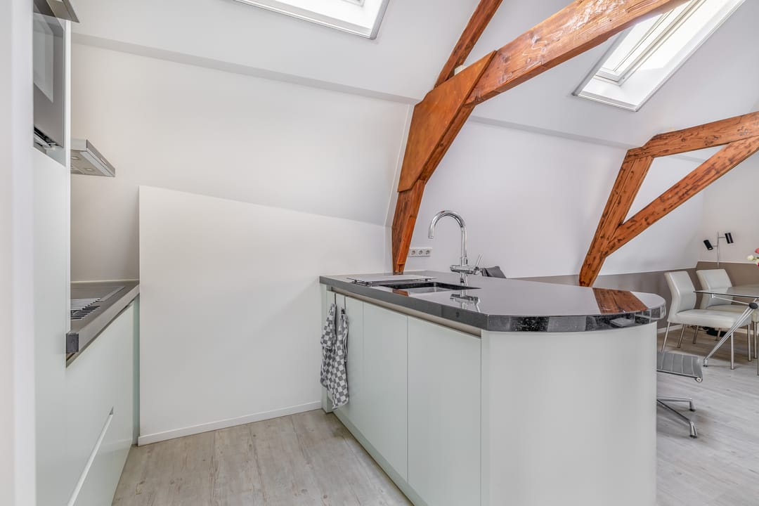 Spacious apartment with two terraces in Utrecht center — 30