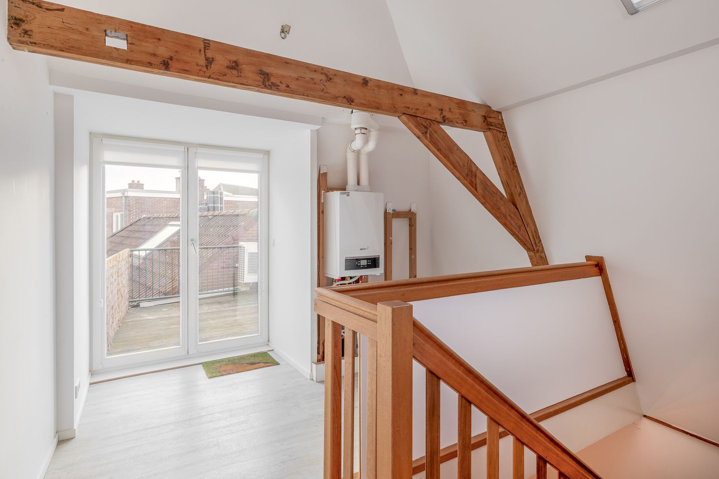 Spacious apartment with two terraces in Utrecht center — 33
