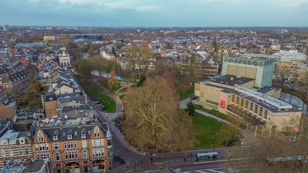 Spacious apartment with two terraces in Utrecht center — 49