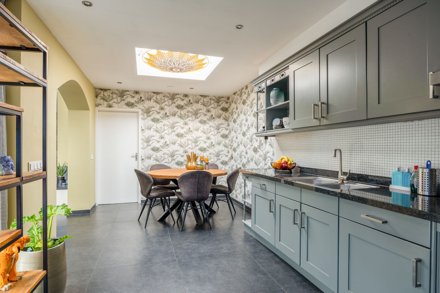 Spacious Semi-Detached Home with Four Bedrooms and Conservatory in Cuijk — 14