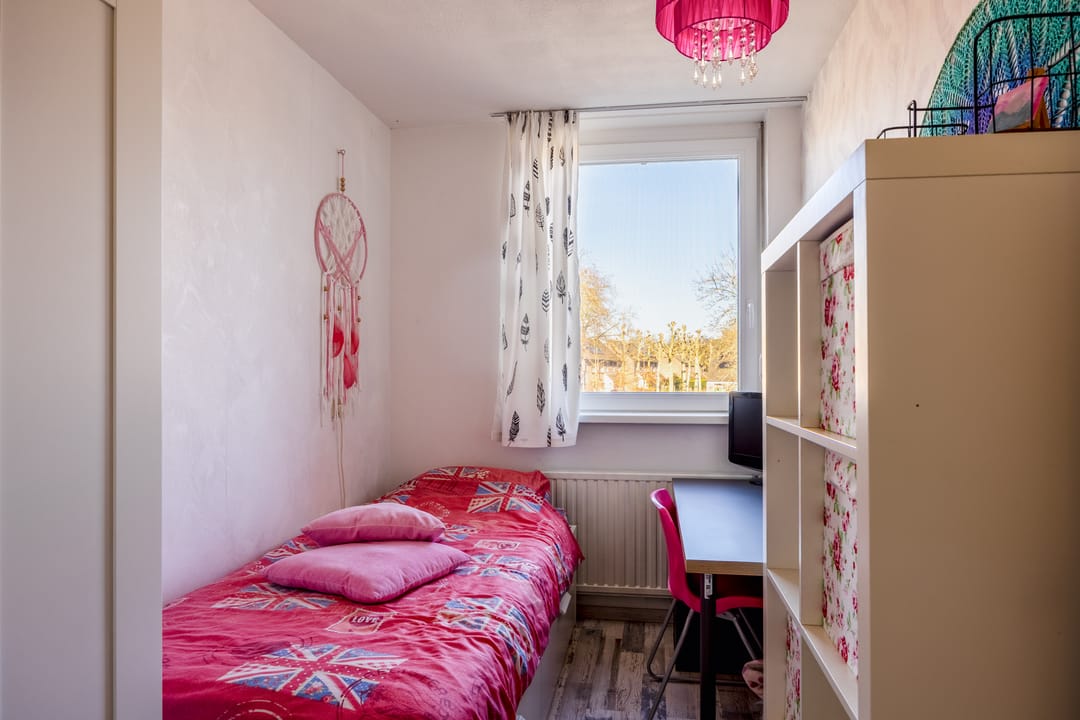 Spacious Semi-Detached Home with Four Bedrooms and Conservatory in Cuijk — 22