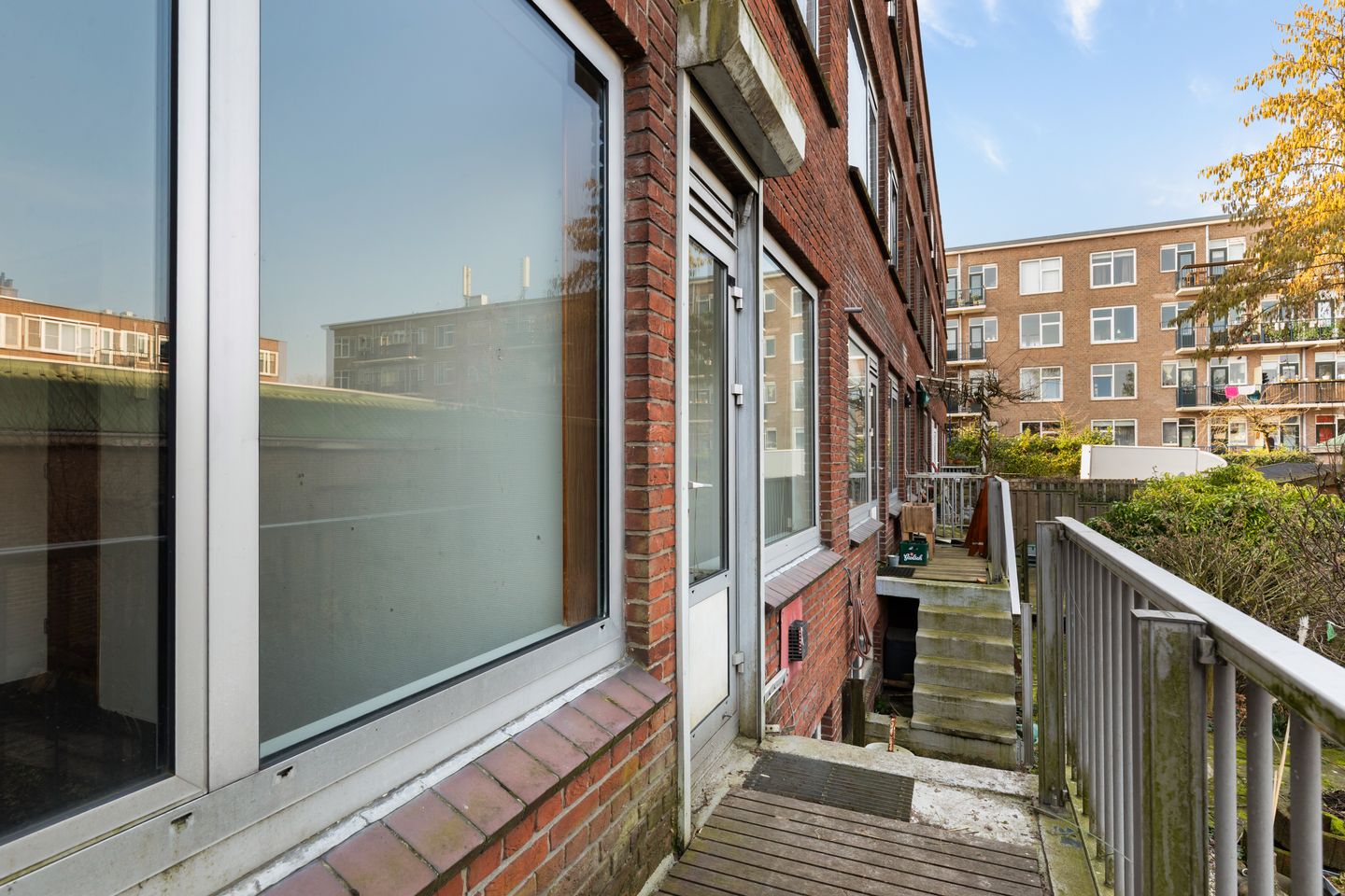 Light two-room apartment with garden in Blijdorp — 12
