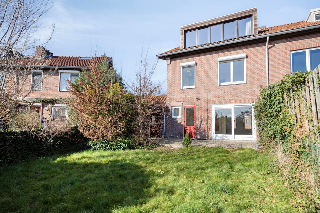 Foto 2 van Baron van Hövellstraat 7