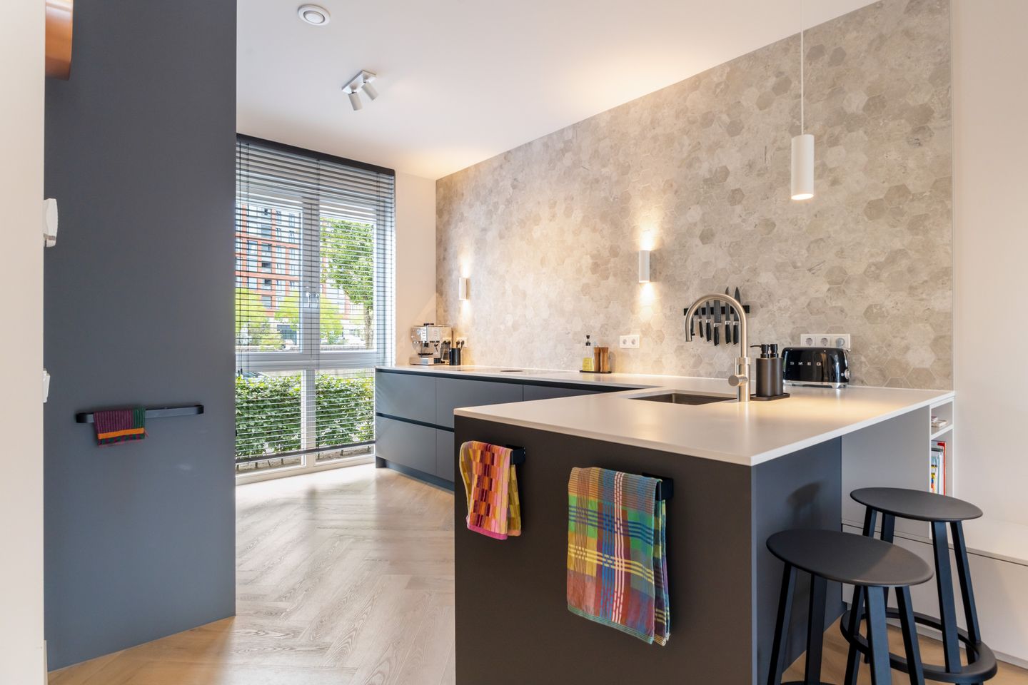 Foto 14 van Jan Wolkerssingel 151