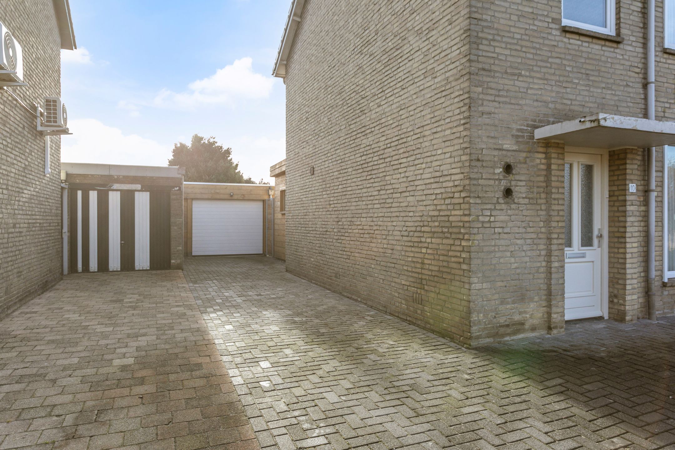 Foto 3 van Zuiderstraat 10