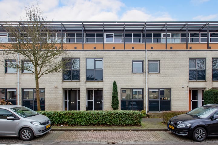 Zuiderkeerkring 302