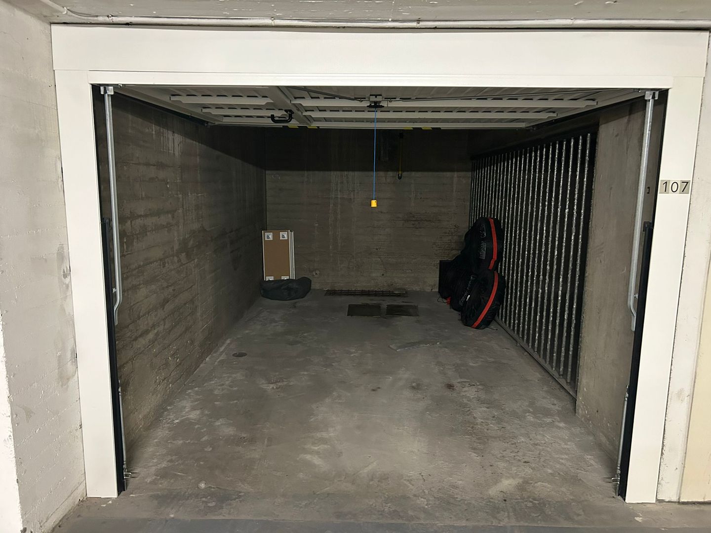 Foto 5 van Bm. van Fenemaplein Garagebox 107