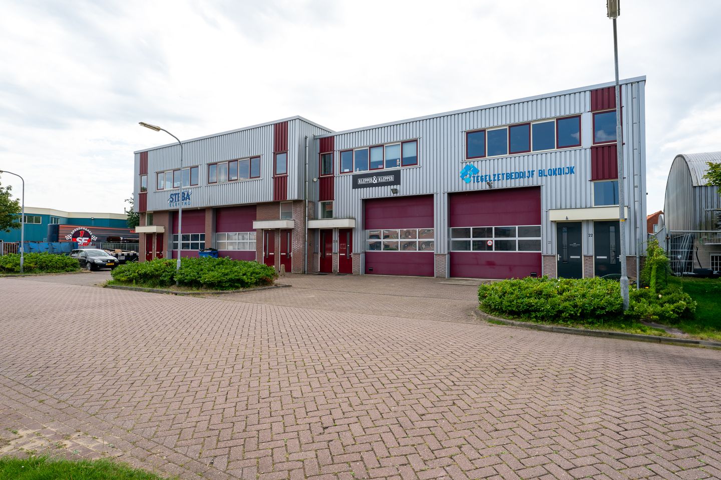 Bekijk foto 2 van M.C. van Voordenstraat 22