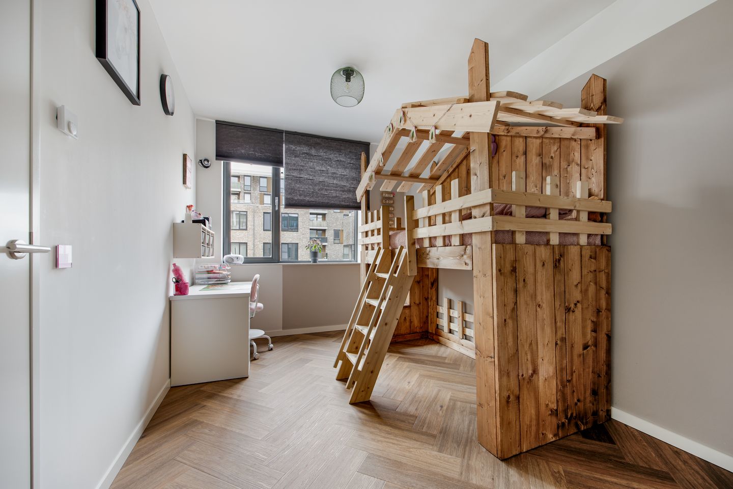 Photo 19 of Louis Pasteurstraat 495