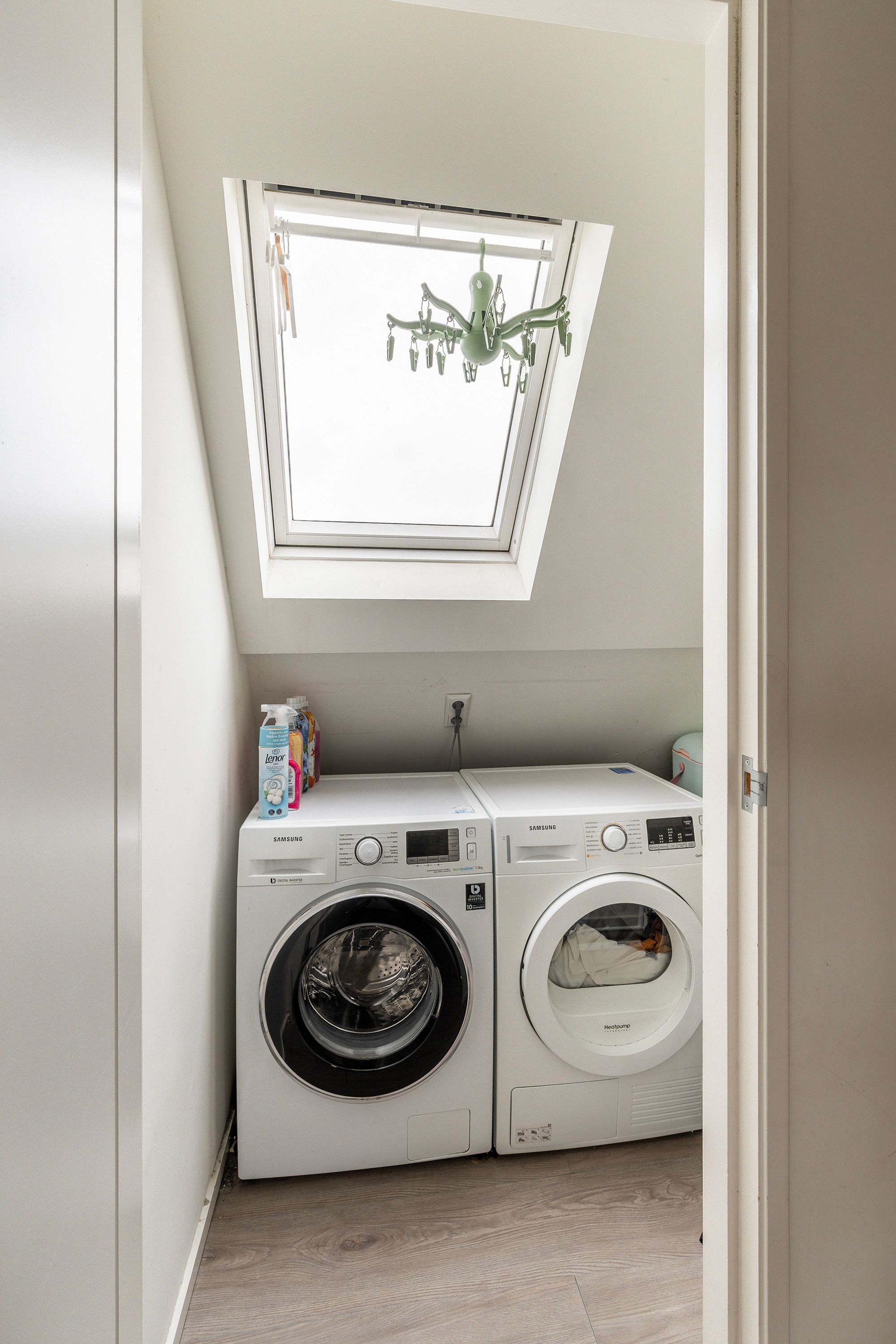 Photo 33 of Zwartewaalsestraat 50