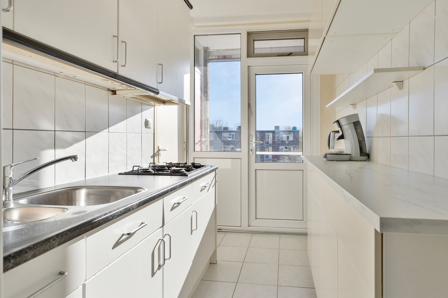 Foto 10 van Burgemeester Crezéestraat 63