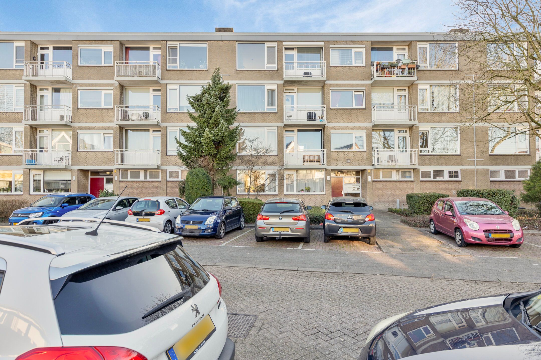 Foto 24 van Burgemeester Crezéestraat 63