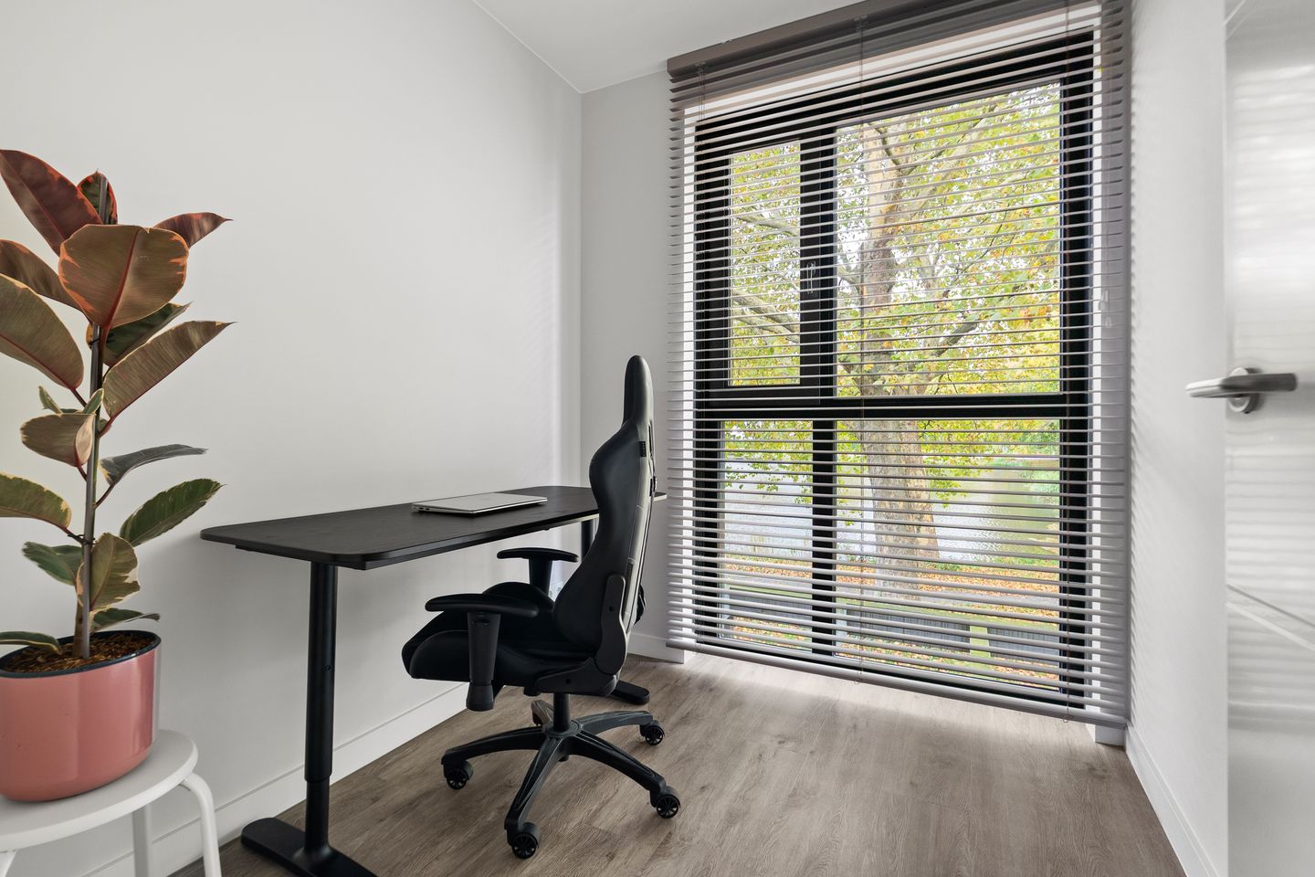 Foto 20 van Edisonbaan 16-3