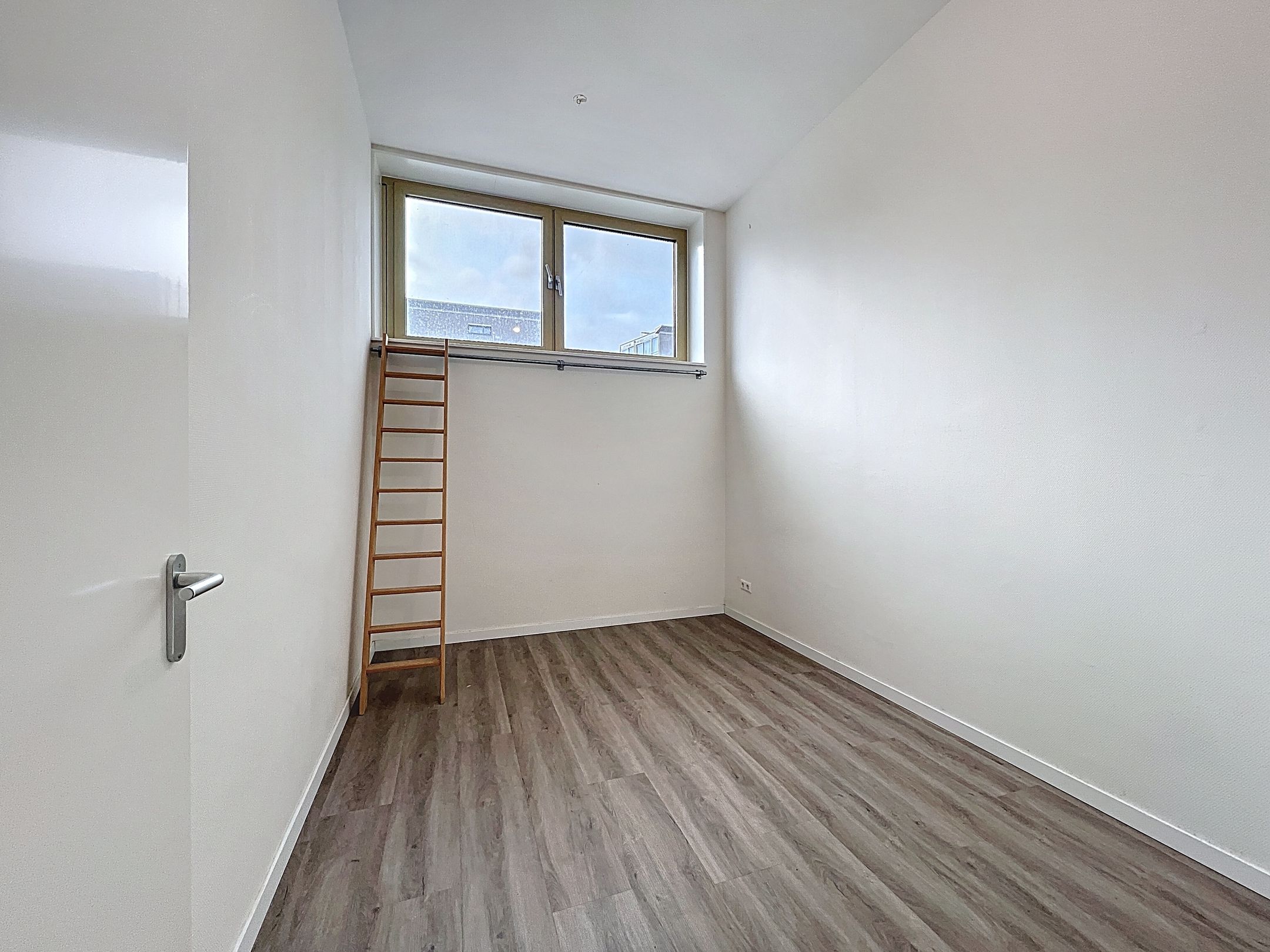 Photo 15 of Willem Parelstraat 400
